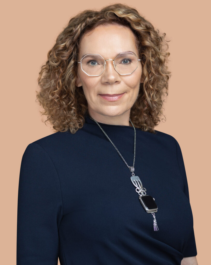 Elizabeth Carr